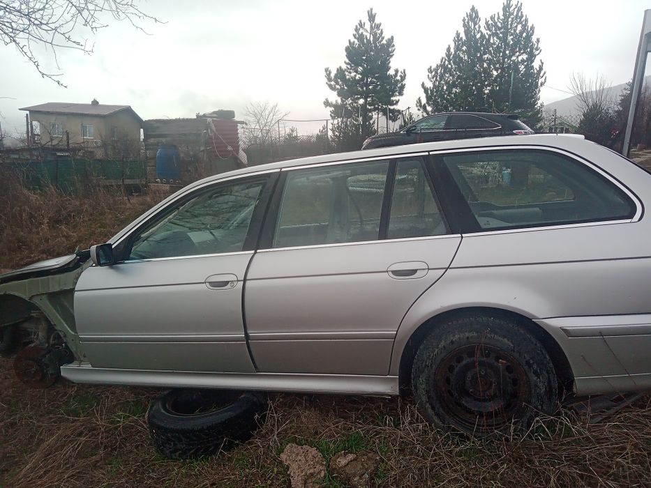 БМВ BMW е39 комби части