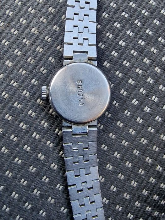 Руски дамски часовник Чайка