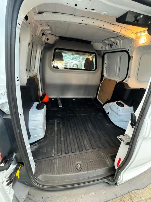 Ford Transit Courier - 1.5D - 80CP - 2015 - E5