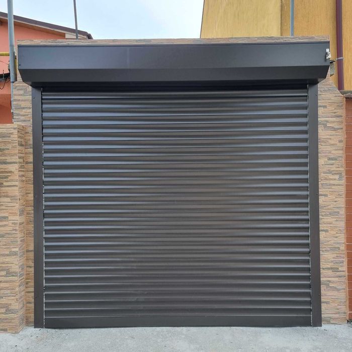 Usi de garaj rulou lamela 55 si 77