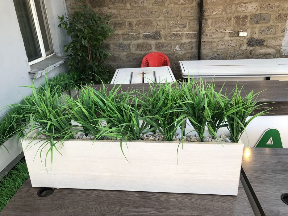 Декор ,зелень ,искуственная трава!