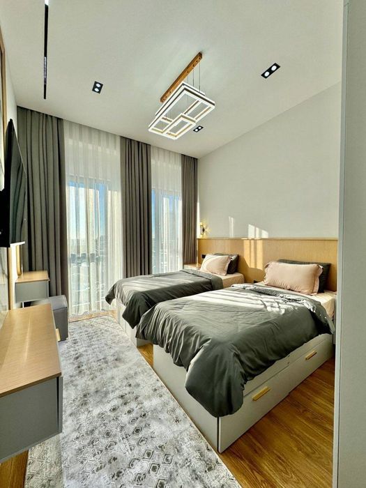 Mirabad Avenue 4/9/10 230 м²
