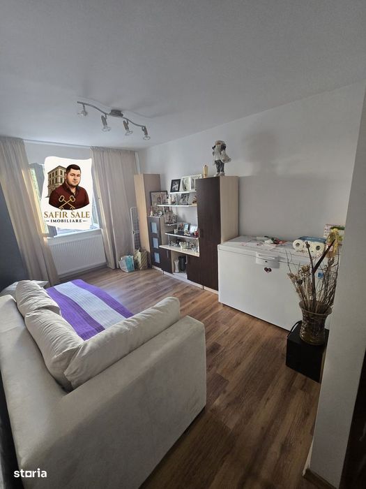 Apartament 2 camere decomandat etaj 1 Razboieni 56500euro