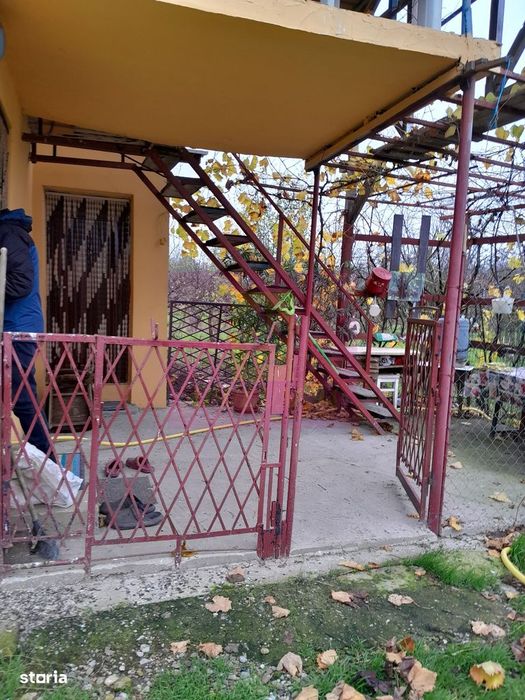 Barcanesti (Il) - Se Vinde Casa + Teren 16K Mp