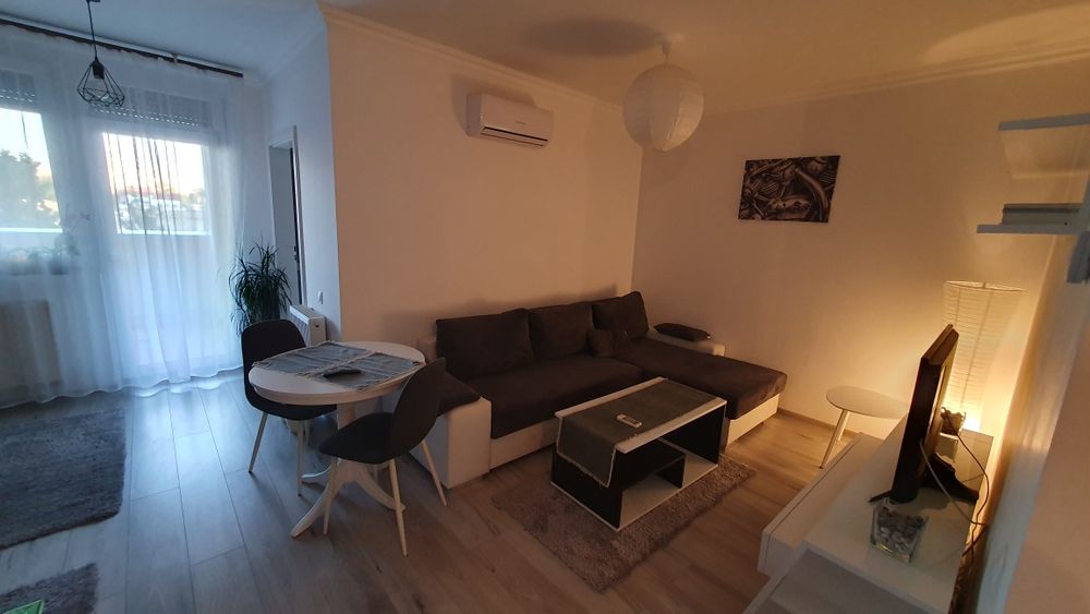 Închiriez apartament ARED cu parcare acoperita inclusa