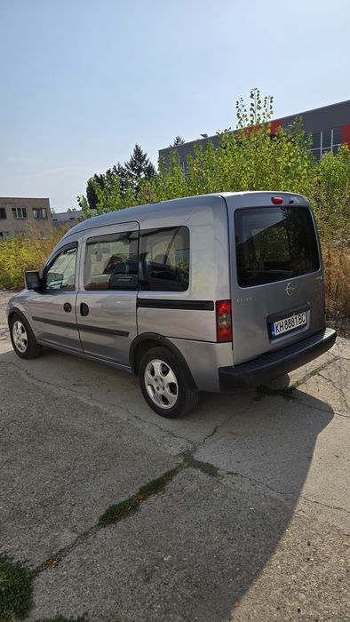 Opel Combo 2010 година 1.6 94 коня