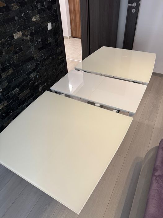 Carryhome XXXLutz Masă din metal si sticlă extensibila