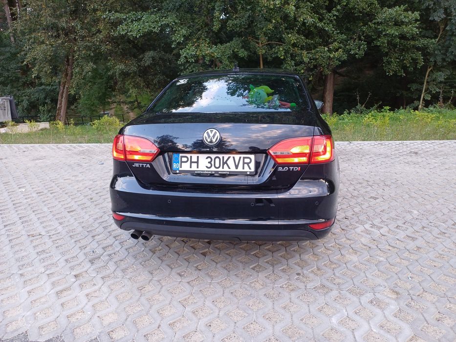 VOLKSWAGEN Jetta 2011 — imagine 2