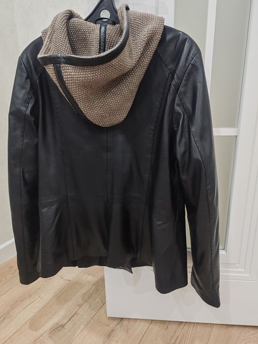 Кожаная куртка женская