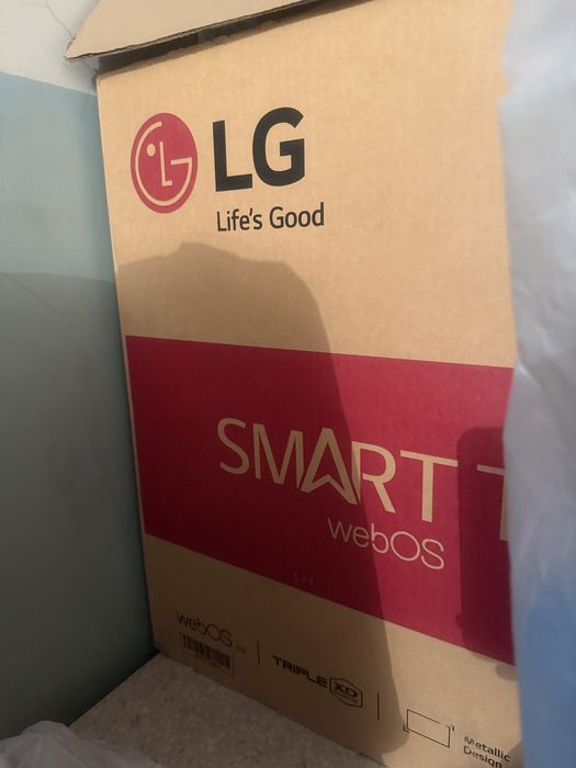 Телевизор LG 2016 года б/у