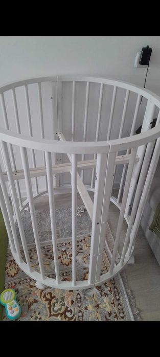 Продам манеж в хорошем состояний