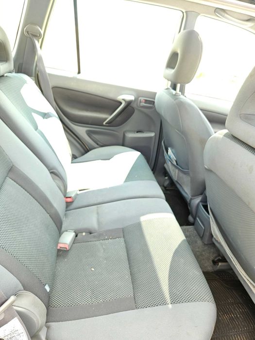TOYOTA RAV4 джип дизел 2003