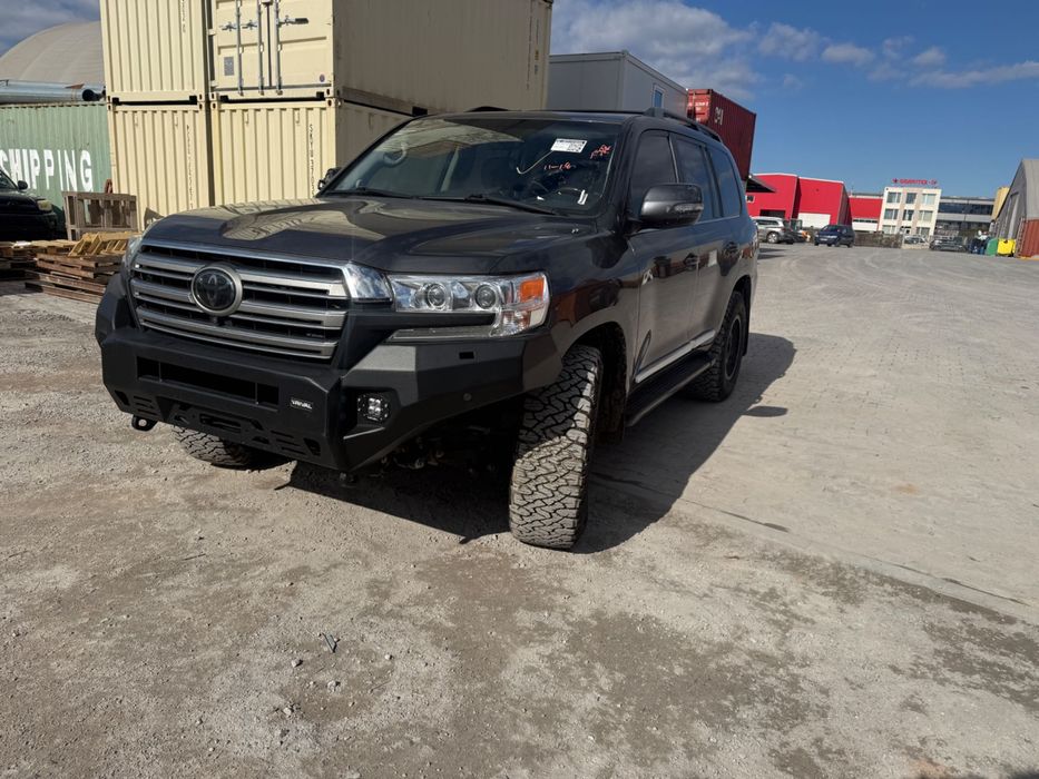 Предна офроуд броня за toyota Land cruiser j200
