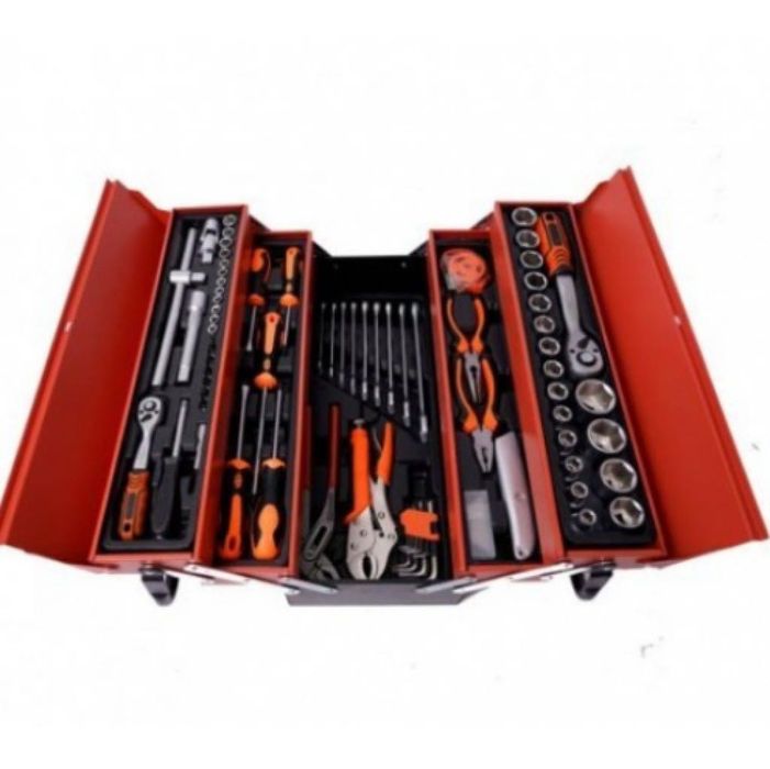 Комплект инструменти 147 бр. в метален куфар!