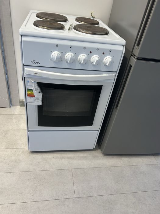 Продам элетор плиту в отличном состоянии.