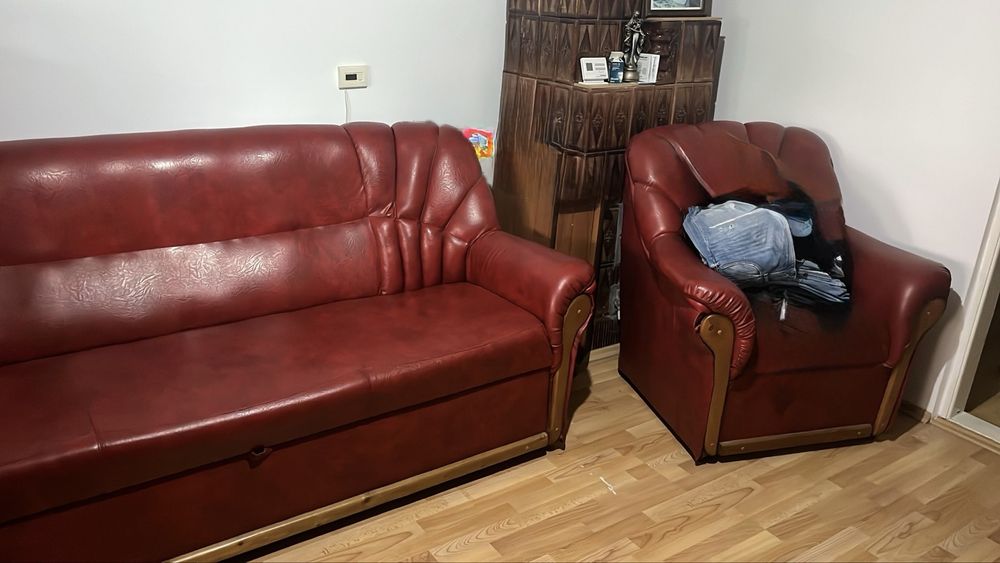 Canapea de vanzare cu doua fotolii