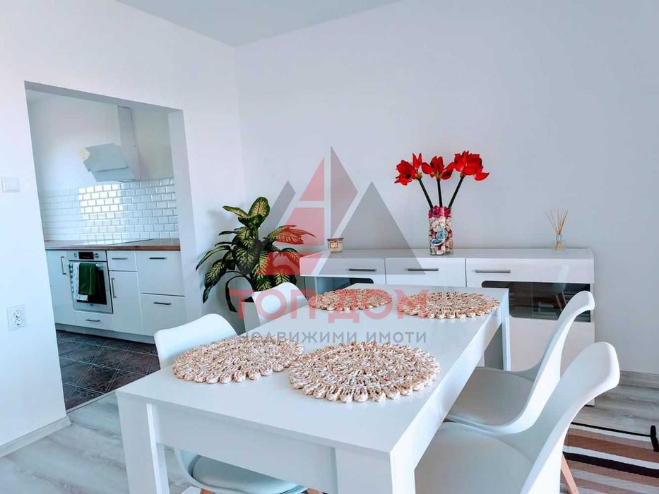 Продава се Къща в с. Царичино, Област Добрич - 270 кв.м за 576 €/кв.м - Снимка #2