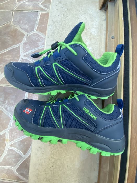 Маратонки за момче 33