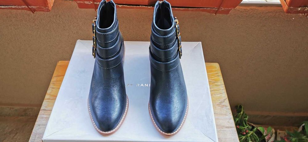 Оригинални маркови дамски ботуши / боти LOEFFLER RANDALL  - 36 номер