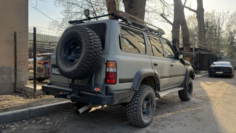 Toyota Land Cruiser 80