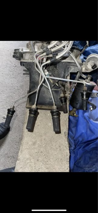 Продам дозатор на Ауди 100 2,3 ,с3 с4