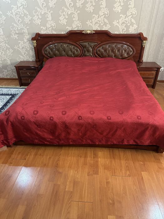 Спальный гарнитур