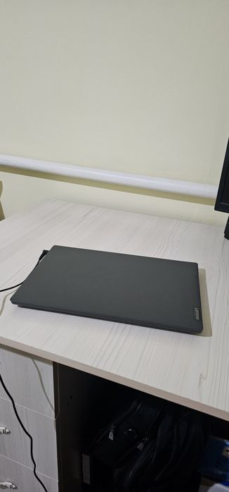 Продам Ноутбук Lenovo