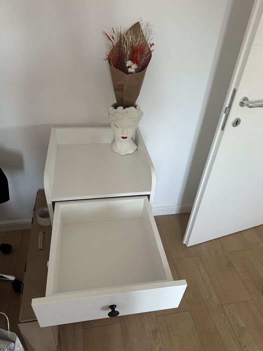 Ucenic mobil pal alb