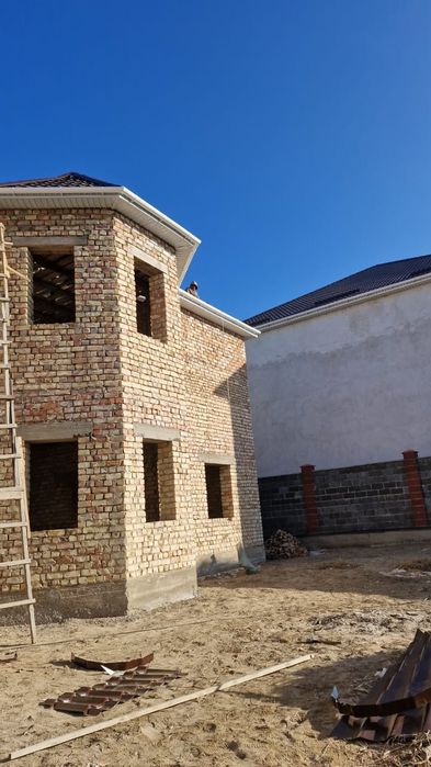 Бригада Узбекистана делает евроремонт