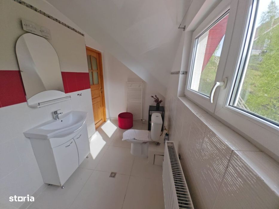 Super Oferta De Preț - Pestera Casa De Vanzare - Moeciu!
