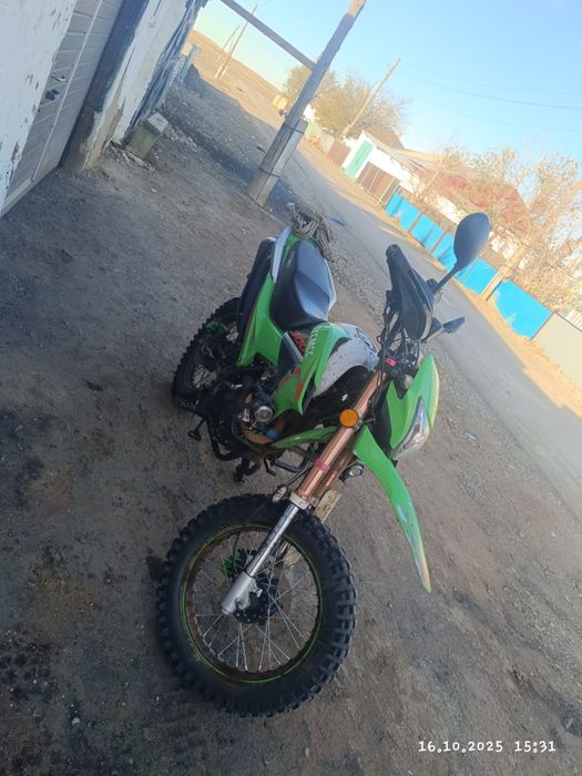 Продами мотоцикл 300 кубов или обмен