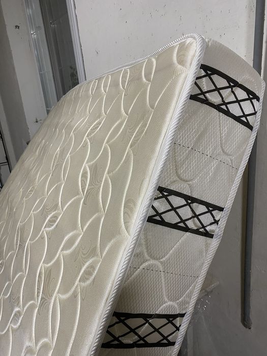 Матрац продам двуспальный