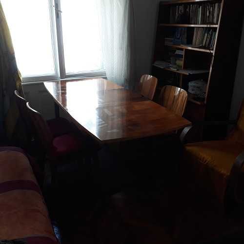 Masă extensibilă lemn masiv și bibliotecă lemn masiv (set Bâlea)