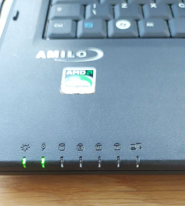 Laptop Fijitsu Siemens Amilo defect