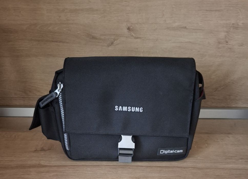 Нова фото чанта 25×18×8 см