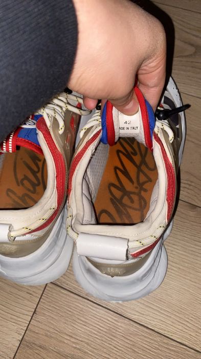 versace chain reaction