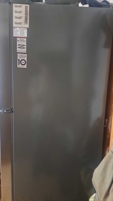 Frigider LG, 592 L, No Frost, Compresor Smart Inverter, WI-FI