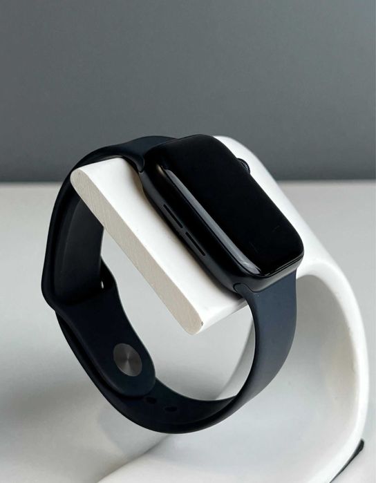 Продам часы apple watch se 2 44 мм