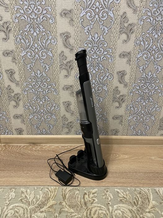 Продам беспроводной пылесос Midea н7