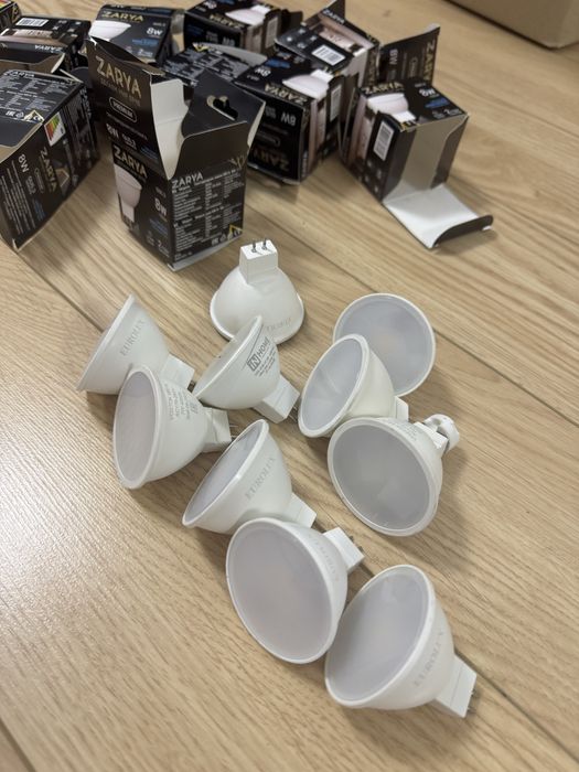 Лампочки по 300 тенге