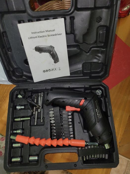 Trusa filetate electrica