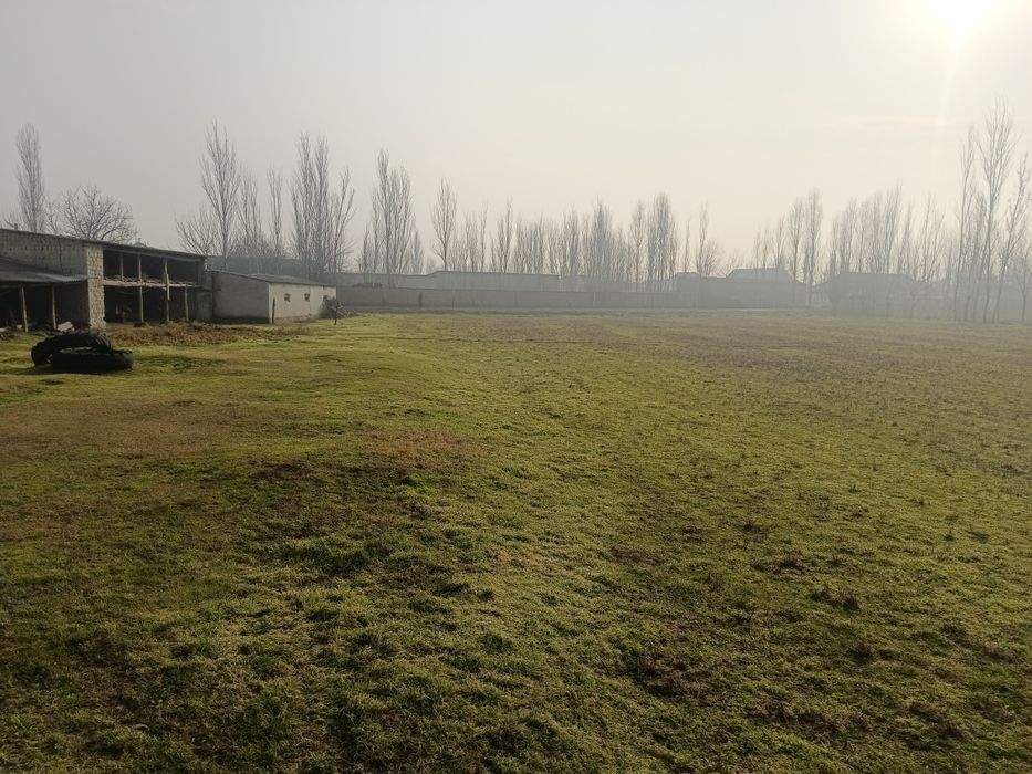 Участка ховли йер