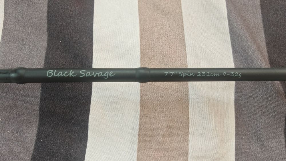Savage Gear Black Savage spin 231cm 9 32g