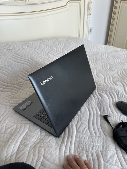Офисный ноутбук Lenovo
