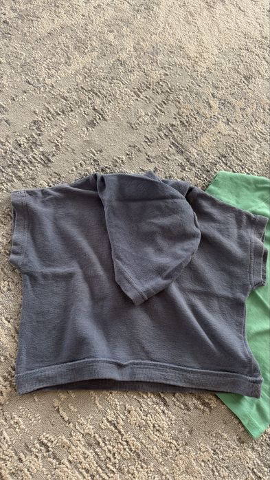 4 Tricouri baieti 12-18 luni. Diesel, Gap, zara