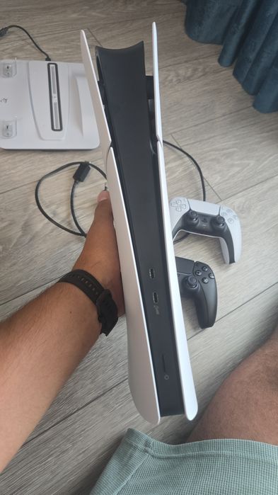Ps5 slim digital+controllere(garantie2 ani)