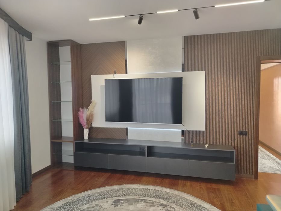 Продаётся своя квартира в центре бухаре