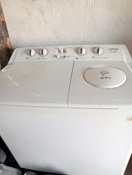 Продаётся стиралка полу автомат,10кг