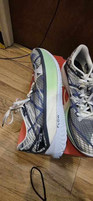 Маратонки Under Armour  VELOCITI ELITE 2 -45.5 н.