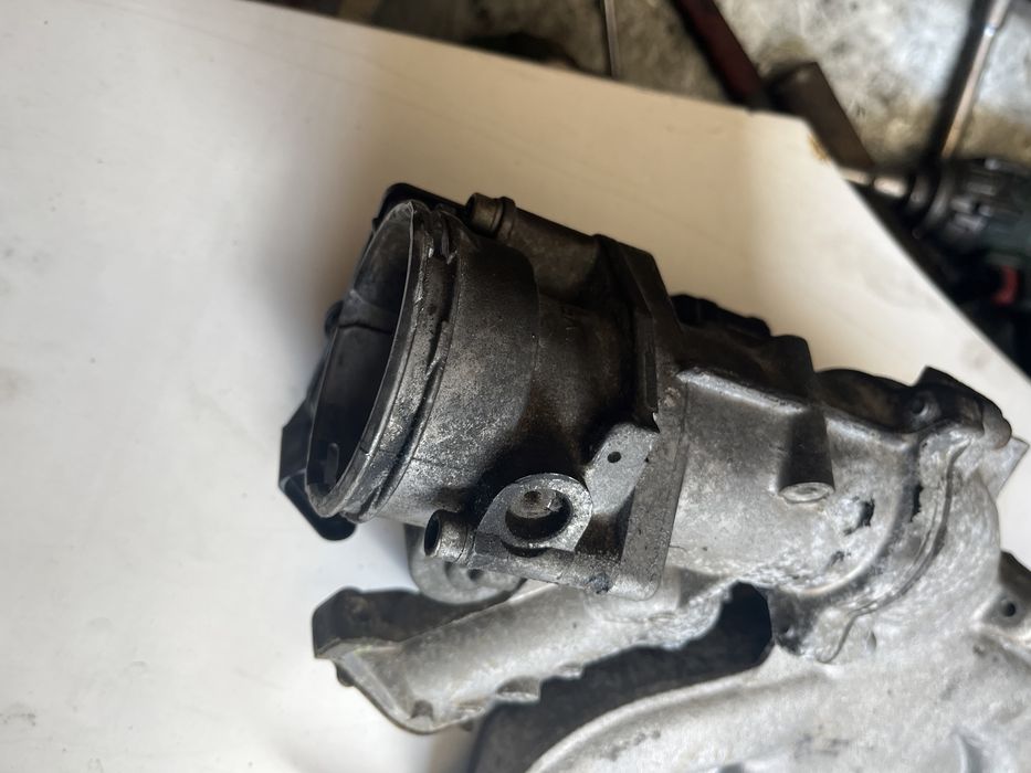 Clapeta acceleratie Passat  B6 2.0 tdi Bkp